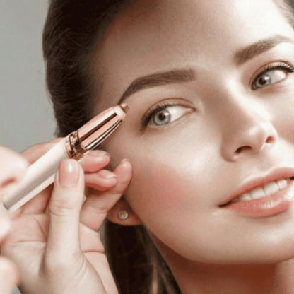 ✨ Épilateur à Sourcils Portatif – Précis, Indolore